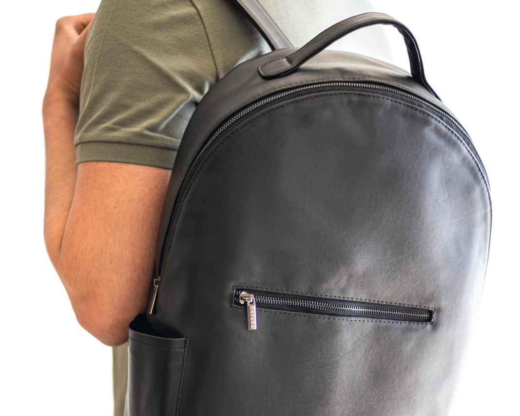 The West 37 Backpack (Black/Gray)